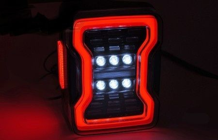 Lampy Tylne Do Jeep Wrangler JK 2007–2018 – wersja B