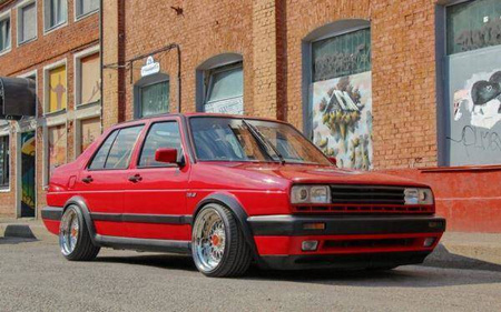 GRILL BEZ ZNACZKA PRZEDNI VW JETTA 2 CZARNY