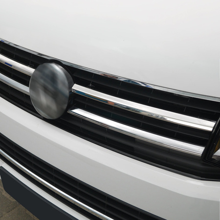 Listwy atrapy przedniej Volkswagen Transporter 2015-2019