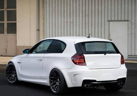 ZDERZAK TYLNY BMW 04-11 E81 E87 LOOK 1M