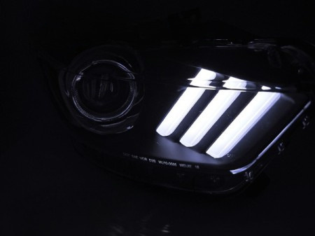 Reflektory lampy przedne xenon Ford Mustang 2014-2017 ksenonowe
