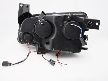 Lampy Przednie Dodge Charger LX 06-10