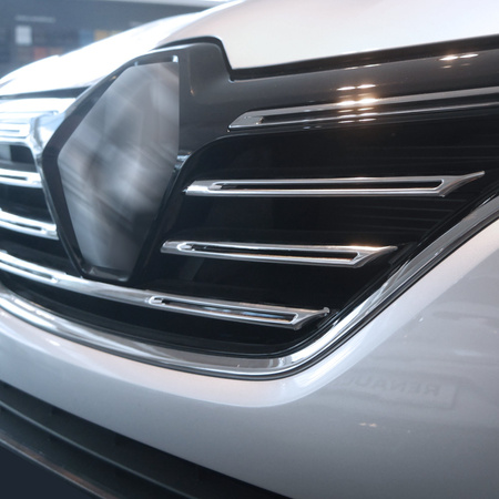 Listwy atrapy przedniej Renault Megane Grandtour PRE-FL 2016-2020