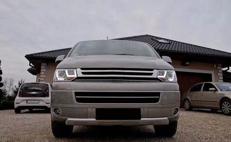 Listwy atrapy przedniej Volkswagen Transporter FL 2009-2015