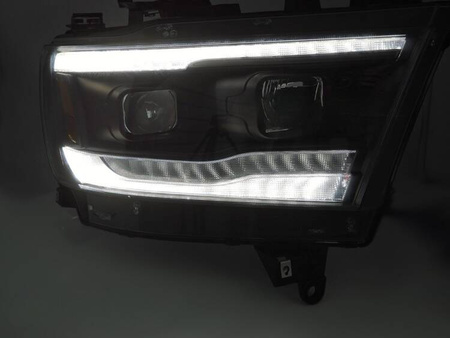 Lampy reflektory black LED do Dodge Ram 19-22