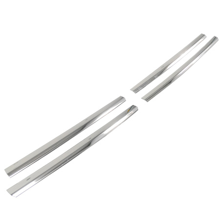 Listwy atrapy przedniej Volkswagen Transporter 2015-2019