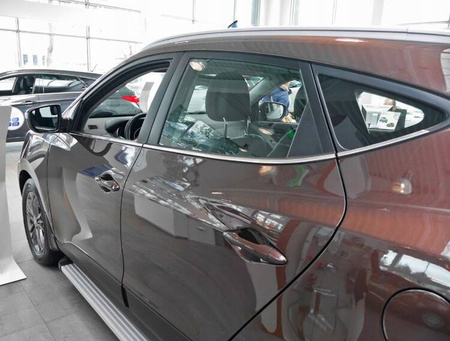 Listwy pod szyby boczne Hyundai ix35 2009-2015