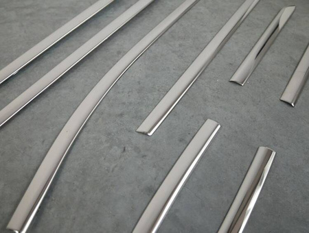 Listwy pod szyby boczne Ford Fiesta 8 2017+