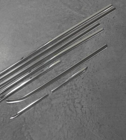 Listwy pod szyby boczne Ford Focus 3 2011+ SEDAN