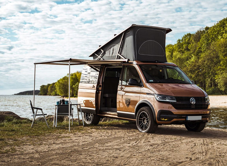 Poszerzenia nadkoli listwy drzwi VW T6 2015+ SHORT