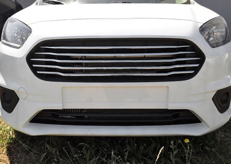 Listwy atrapy przedniej Ford Tourneo Courier FL 2018-2023