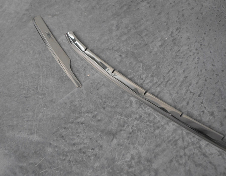 Listwy atrapy zderzaka przedniego Volkswagen Caddy 2015-2020