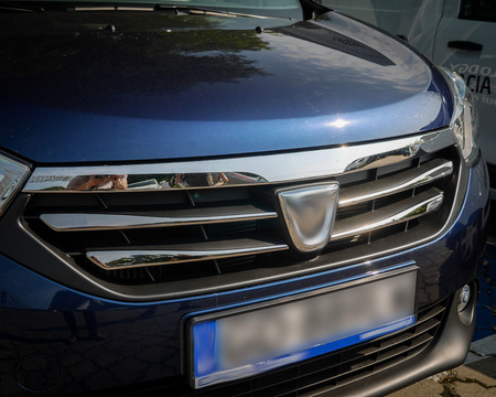 Listwy atrapy przedniej Dacia Lodgy PRE-FL 2012-2017