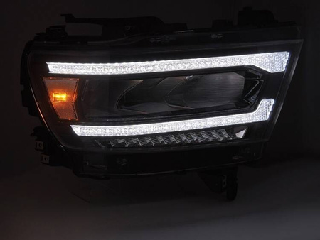 Lampy przednie do Dodge Ram 19-22 DRL LED