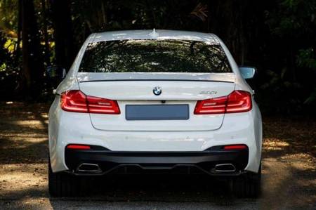 DYFUZOR BMW G30/G31 SEDAN/TOURING 17- PIANO BLACK