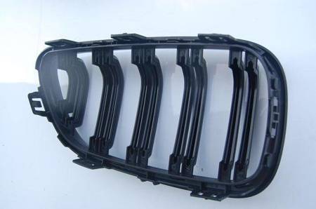 GRILL ( NERKI) BMW F22 / F23 CZARNY PODWOJNY