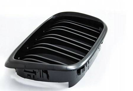 Grill nerki black połysk BMW E39 95-03