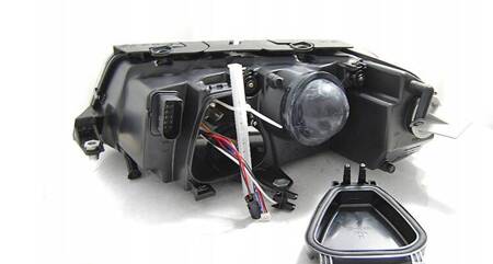 Lampa prawa reflektor do VW passat b5 3bg 00-05 fl