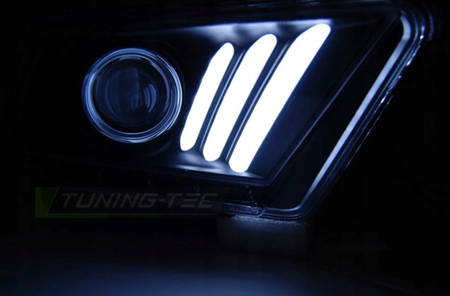 Lampy Reflektory Ford Mustang V 10-13 Black Dts