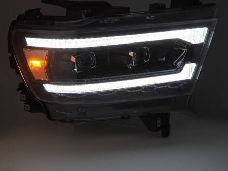 Lampy reflektory full LED black do Dodge Ram 19-22