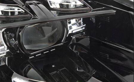 Lampy reflektory full led black do Porsche Cayenne