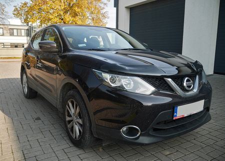 Osłona maski owiewka Nissan Qashqai J11 2014-2017