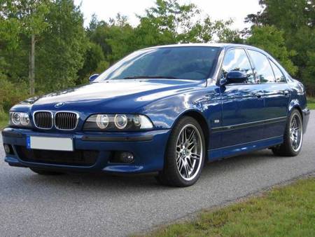 ZDERZAK PRZEDNI BMW E39 96-03 S/T M-PAKIET PDC+SRA